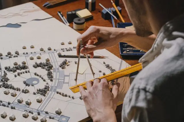 Jak wygląda praca architekta w Polsce? Zarobki, specjalizacje i wyzwania